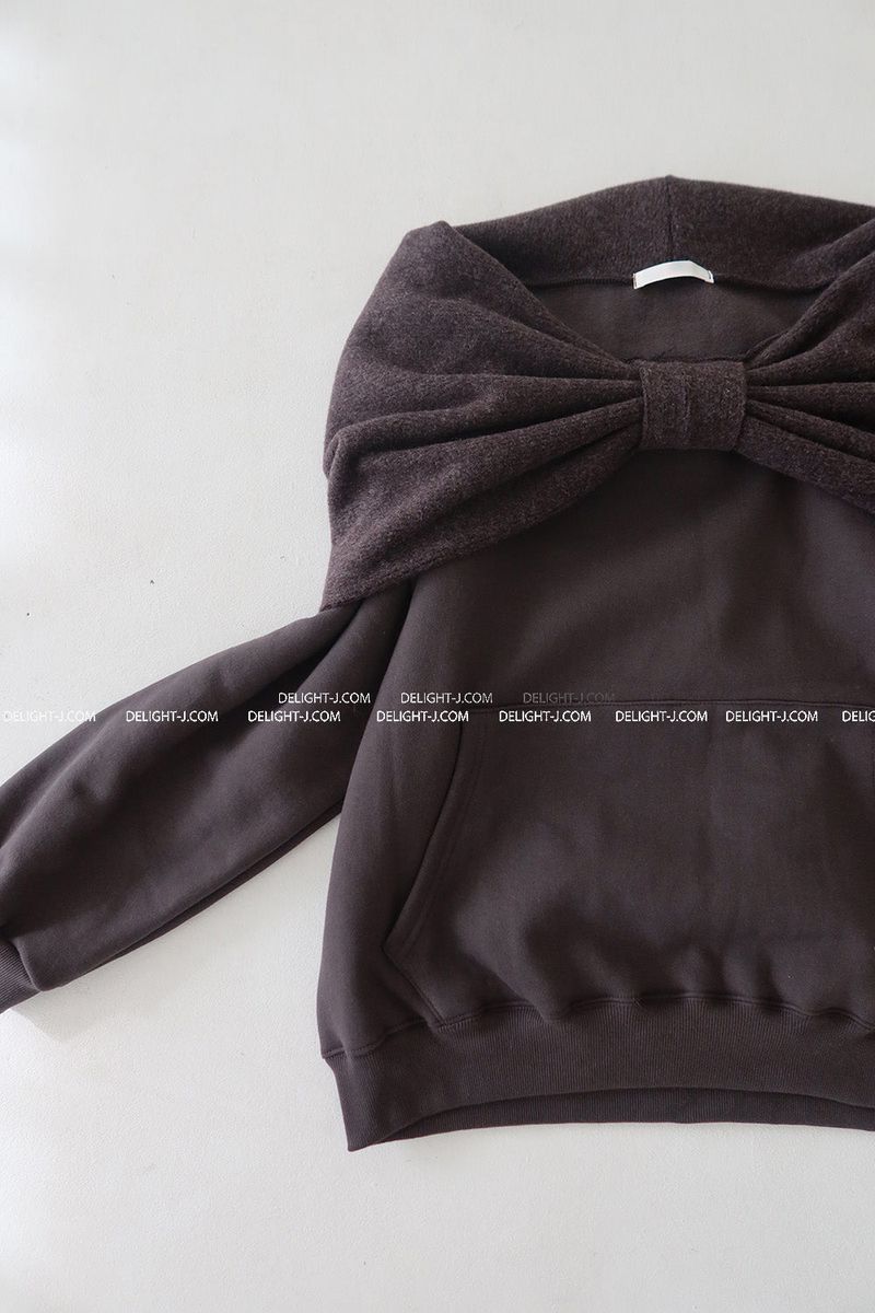 Ribbon off-shoulder oversized fit sweatshirt
