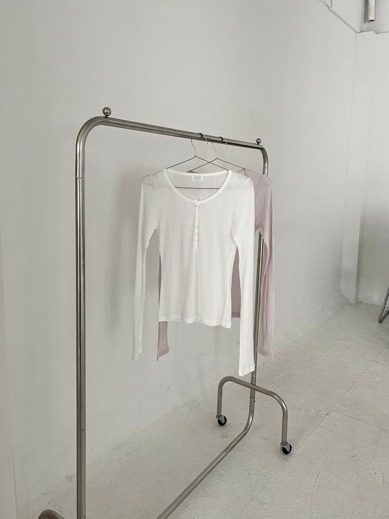 button long-sleeved T-shirt (2 colors)