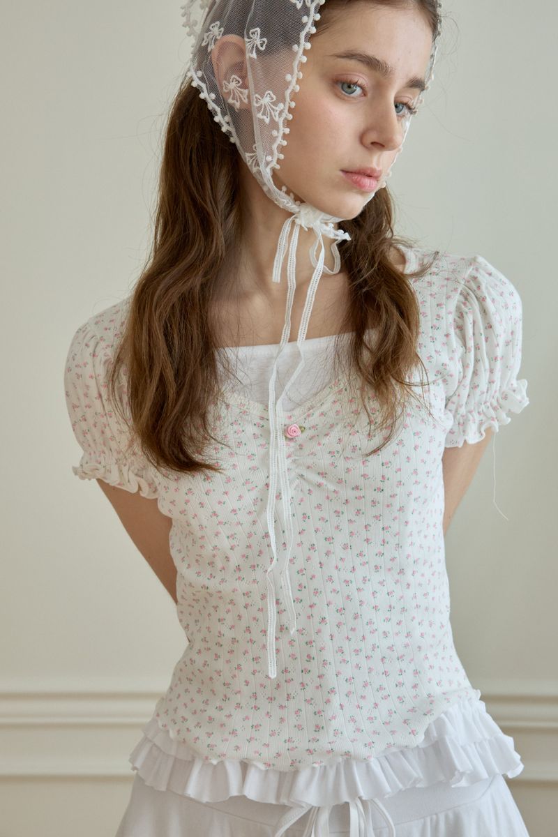 PINK PINEAPPLE（ピンクパイナップル）の「FLOWER SHIRRING PUFF T-SHIRT（Tops）」