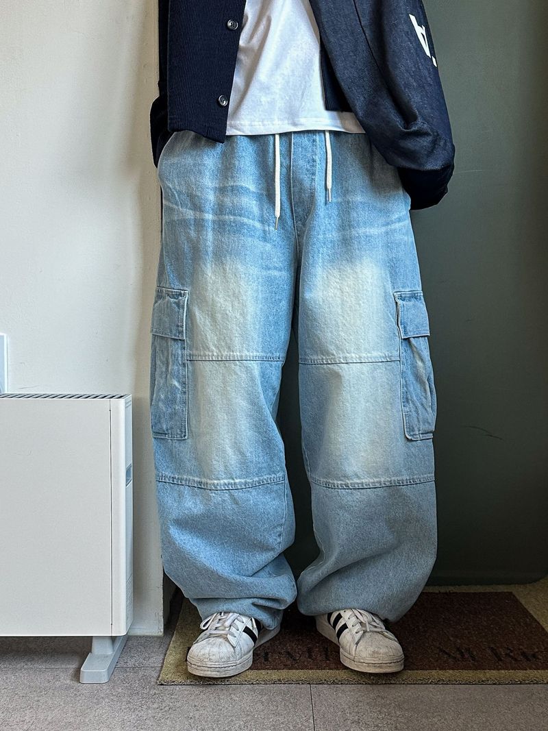 More Cut Cargo Brush Denim Pants
