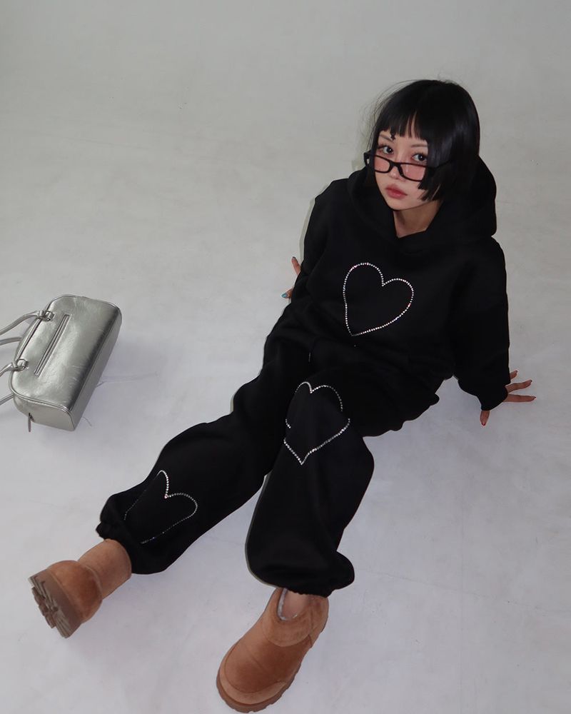 Heart Cubic Napping Hooded & Jogger Two-Piece Set