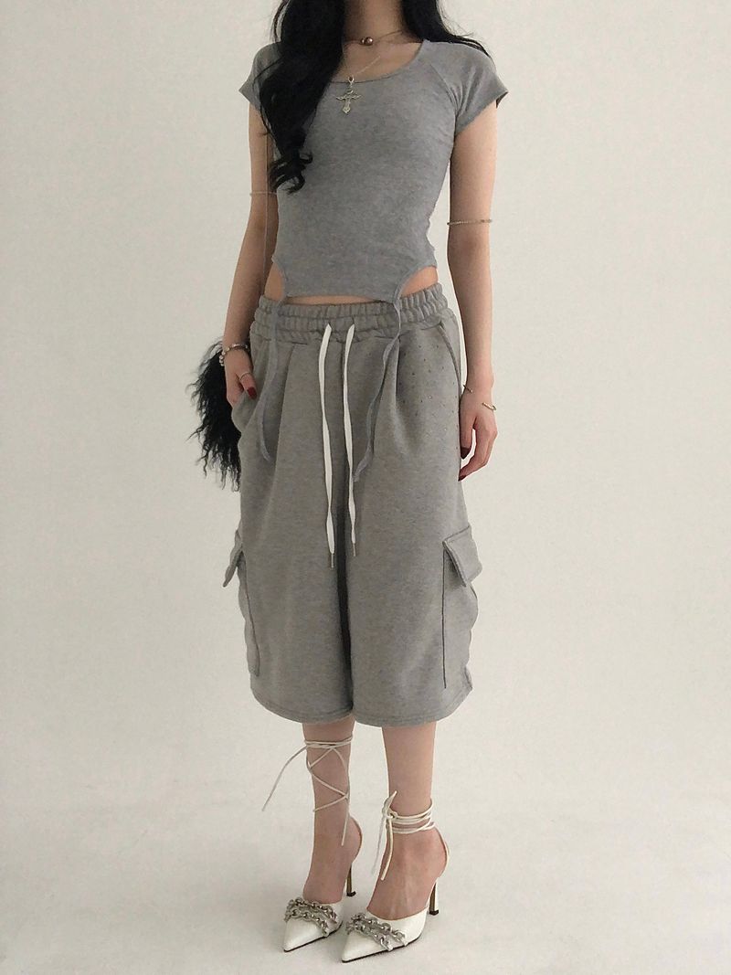 Cubic Bermuda pants