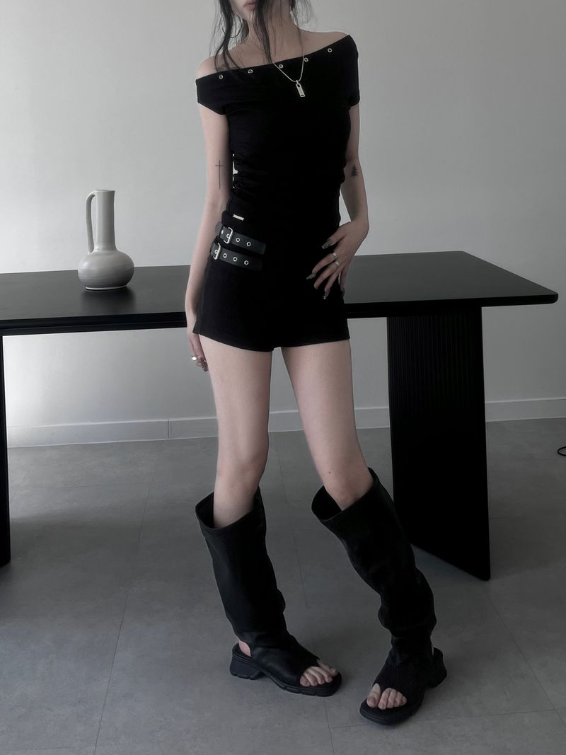 leather leg warmers flip-flops