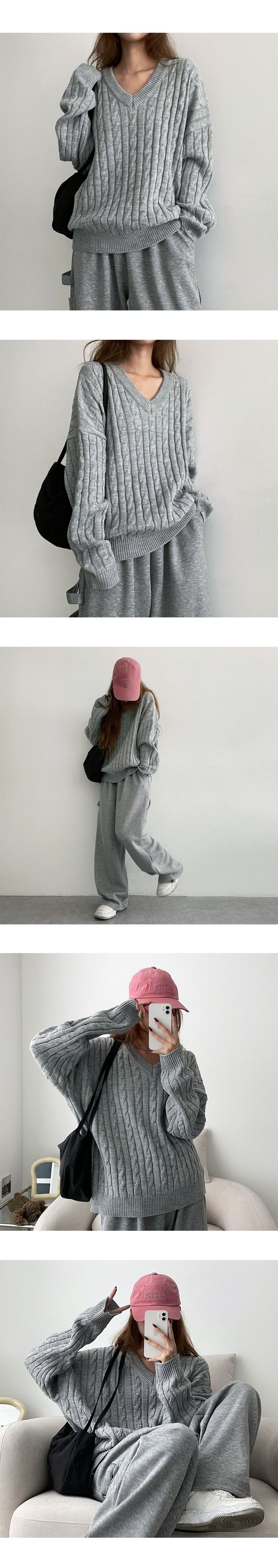 Wagen Twisted V-Neck Knitwear