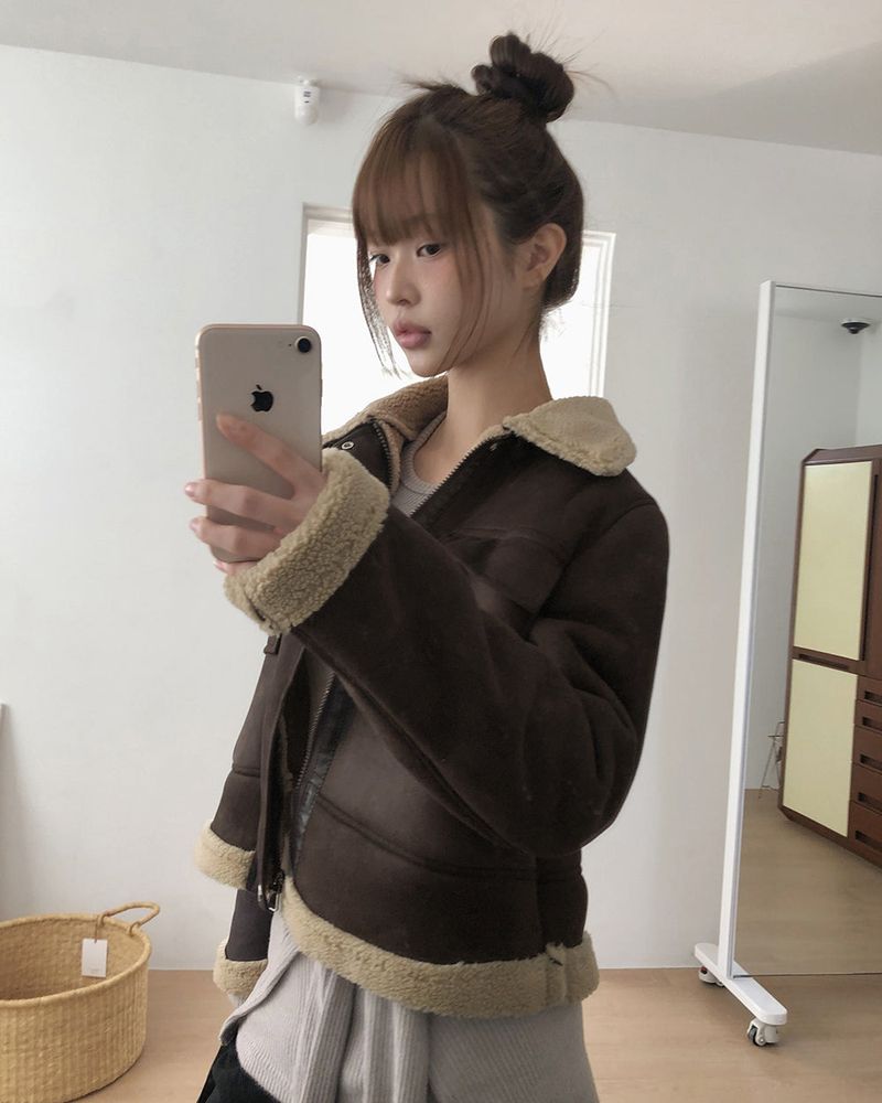 Reni Cropped Shearling Big Pocket Mustang Jacket