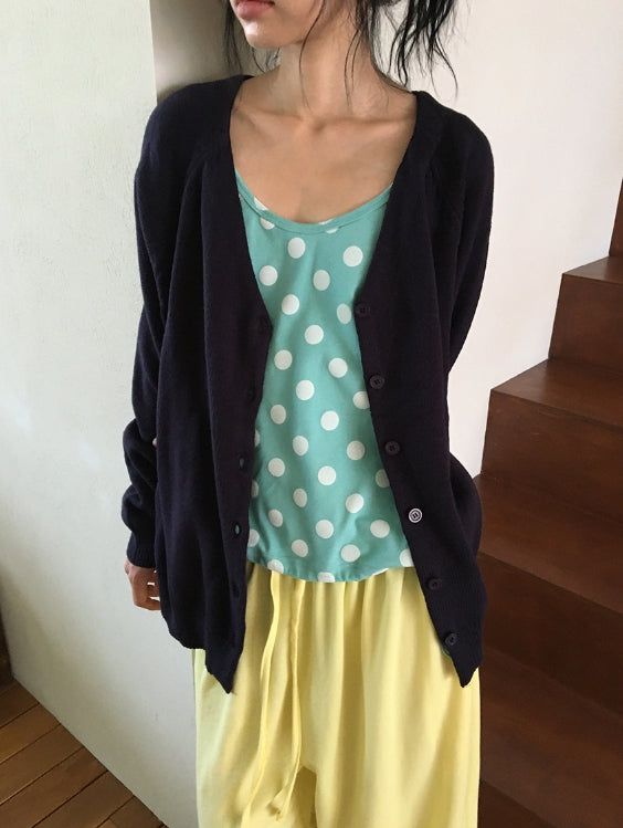 Hio Basic Loose-Fit V-Neck Cardigan