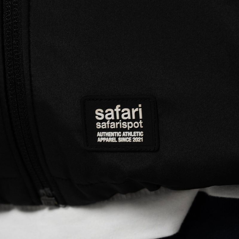  AUTHENTIC LIGHT VEST WINDBREAKER (BLACK)