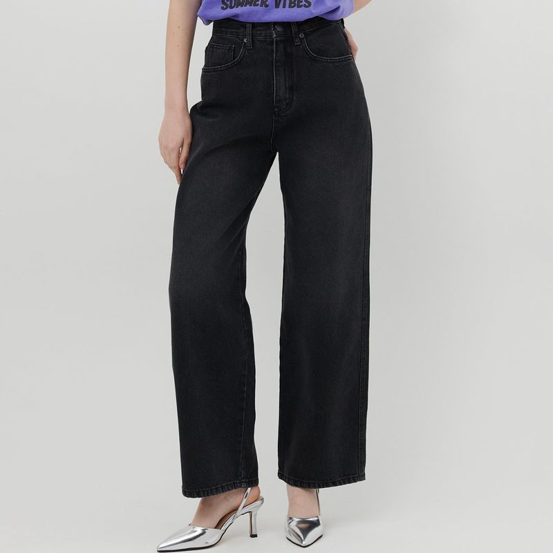 AWE BORN US（アボンアス）の「STUDS STRAIGHT LEG JEANS [BLACK]（Pants）」