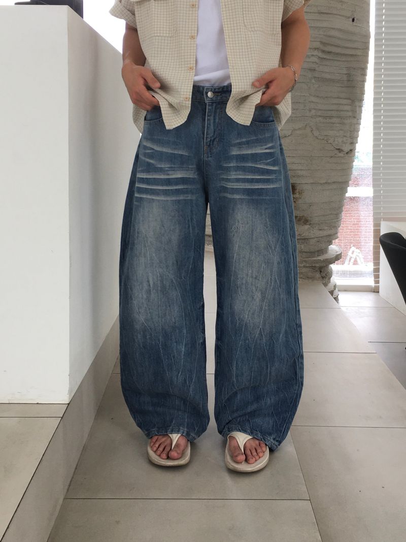 SSROOM（エスエスルーム）の「Bleached Crack Wide Denim Pants (Light Blue)（Pants）」