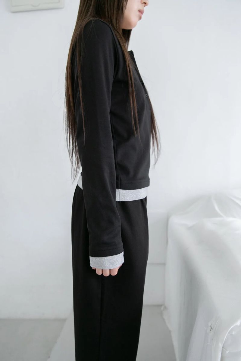 layered henley neck top(2colors)