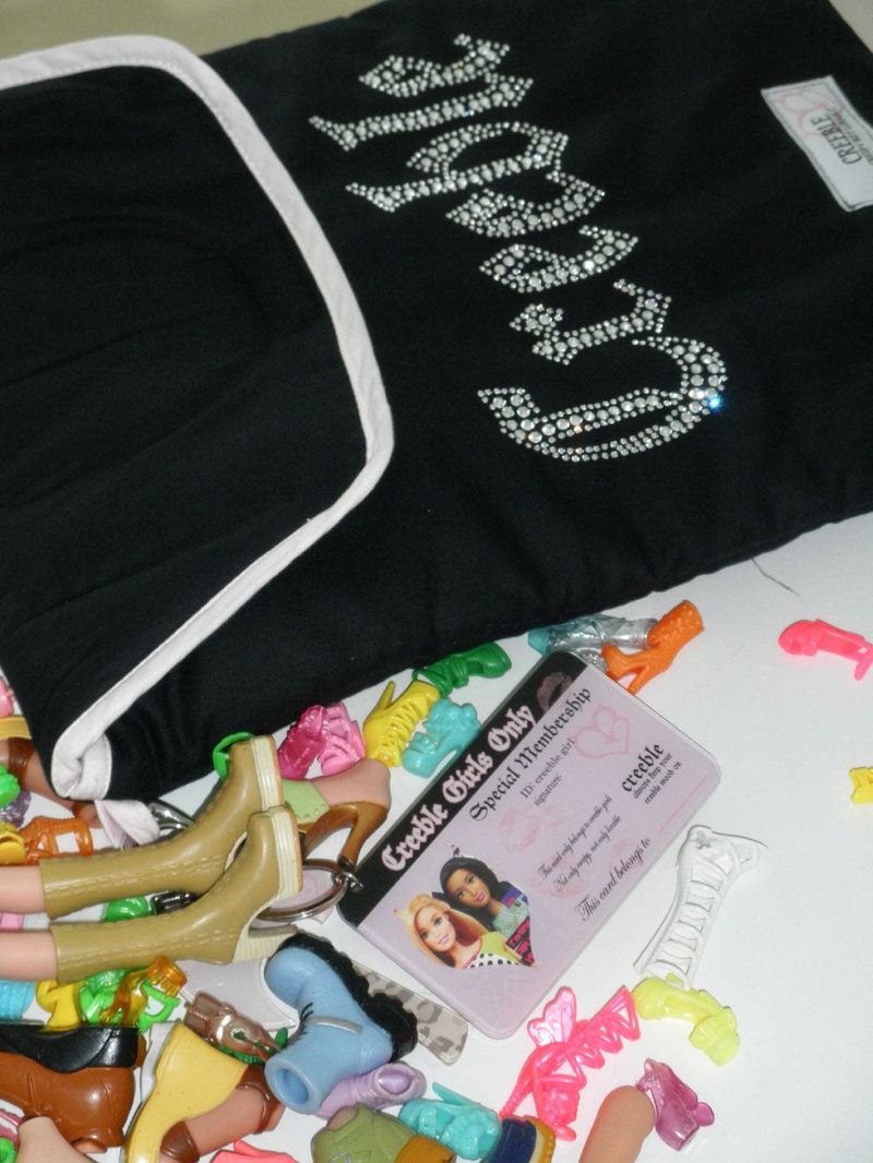 creeble girls only keyring