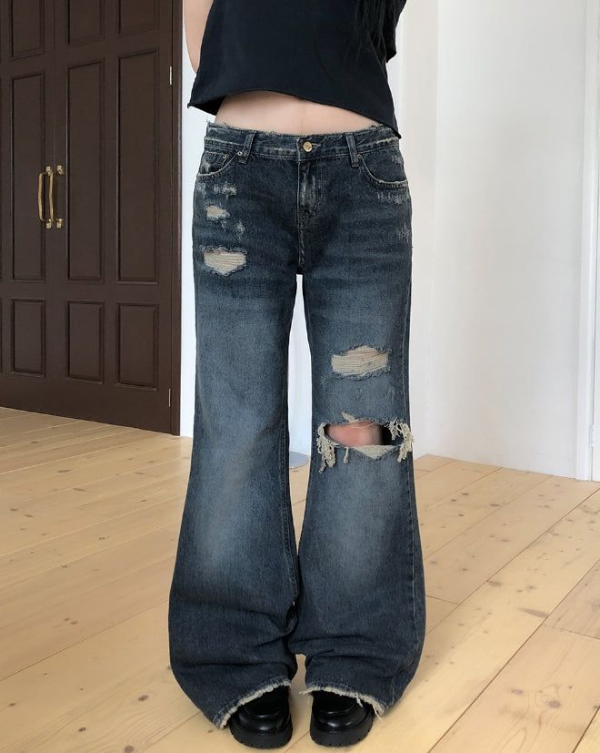 Tiu Damaged Bootcut Denim Pants