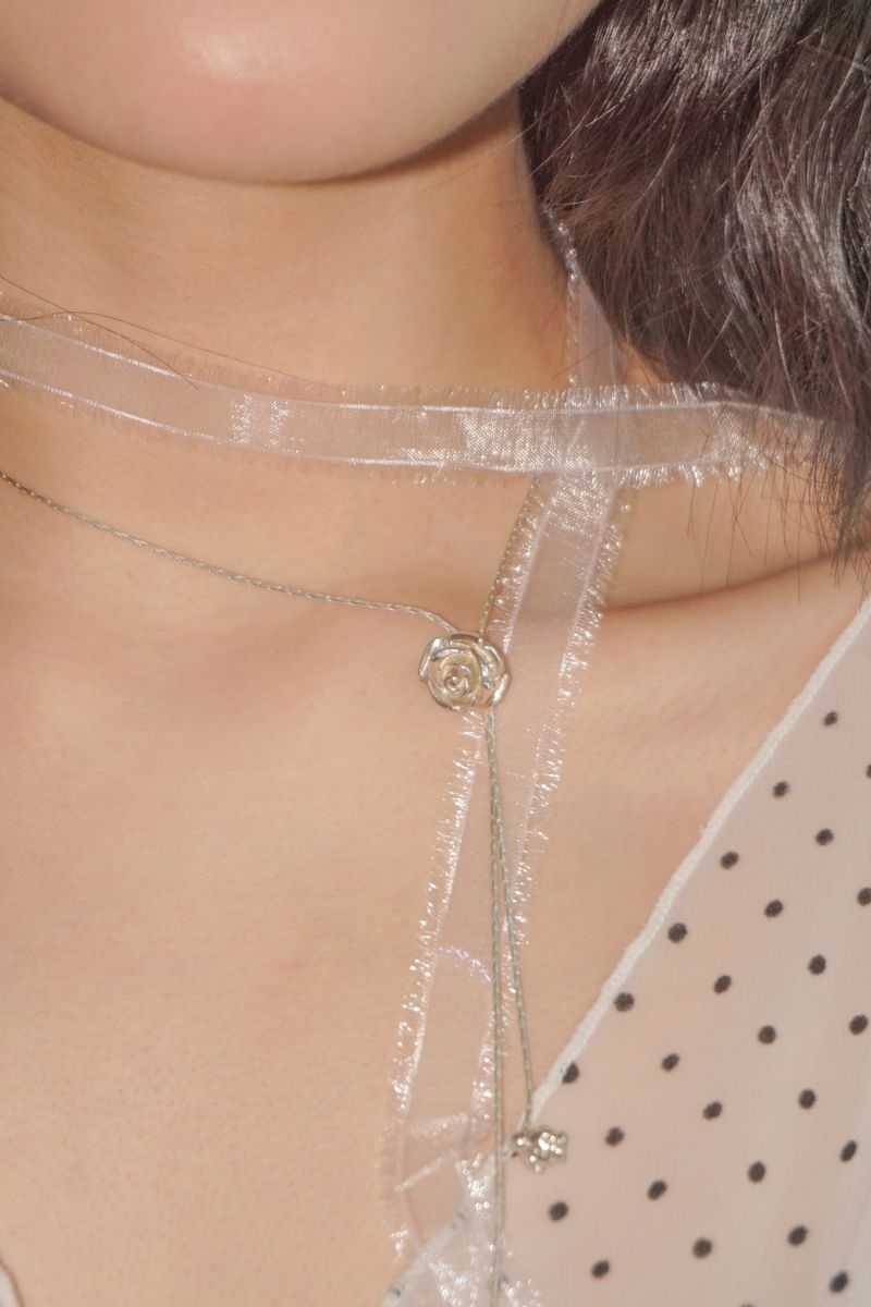 PAIR OF LOVE（ペアオブラブ）の「[MADE]ダブルフラワードロップネックレス（アクセサリー）」