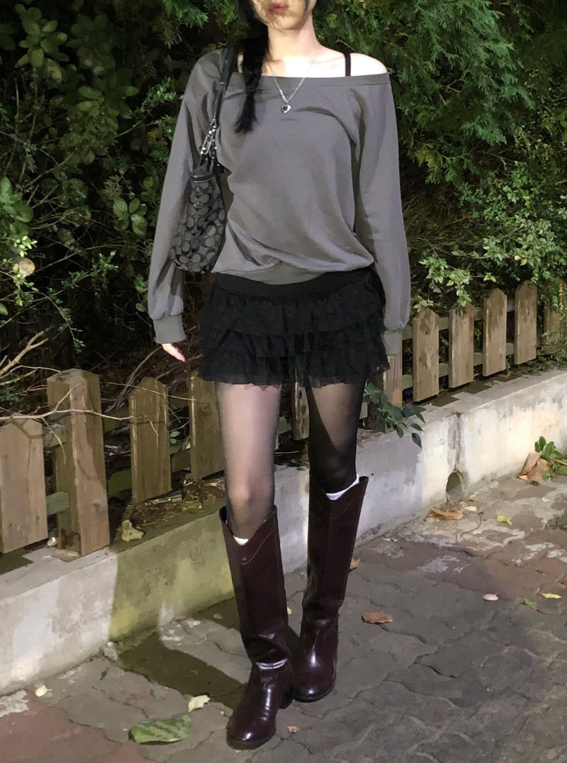 Off-Shoulder Sweatshirt