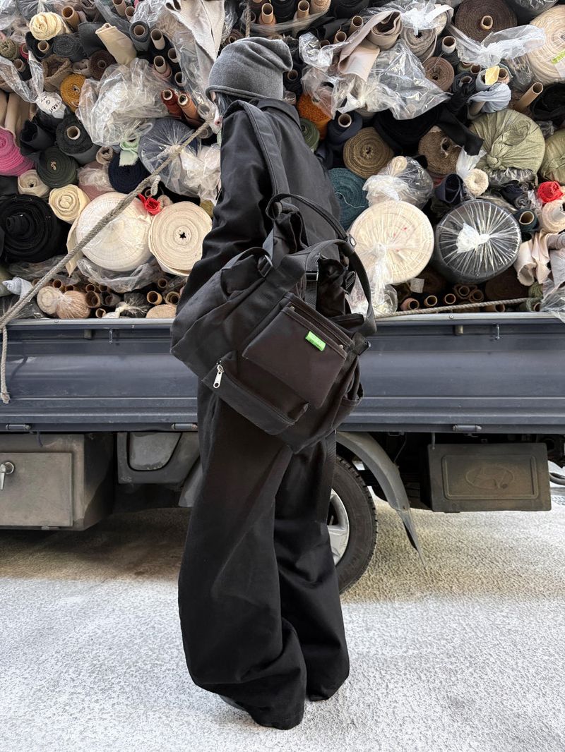  BLACK CURVED COTTON PANTS