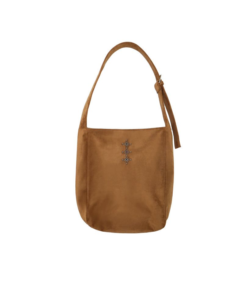 KOOKEESEE（クキシ）の「スエードスタッドショルダーバッグ (Camel)（バッグ）」