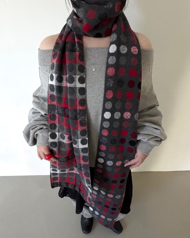 Pixel Dot Check Muffler