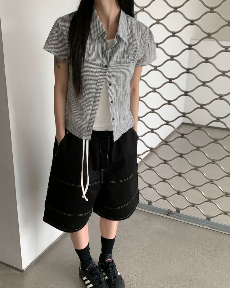 Stitch bermuda pants