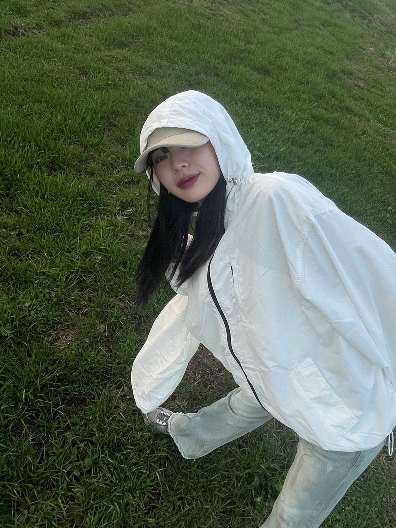 Layer hood jumper 