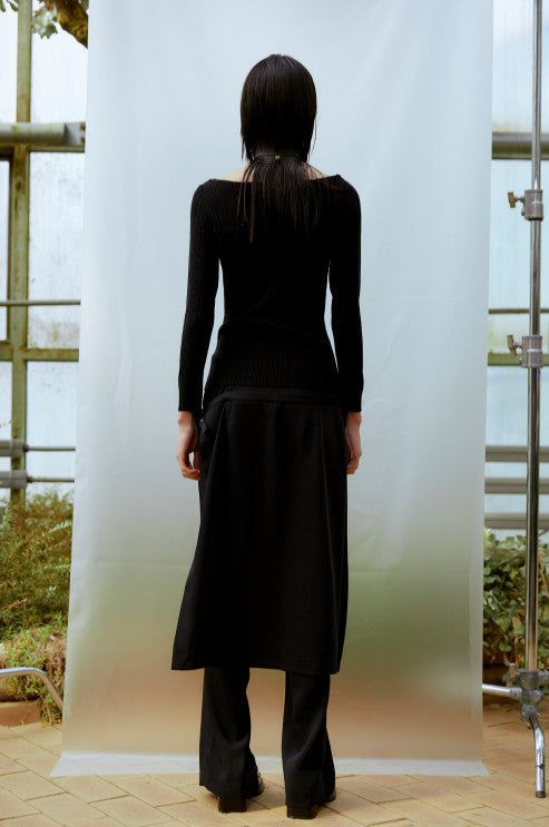 Hole Strap Knit Top (BLACK)