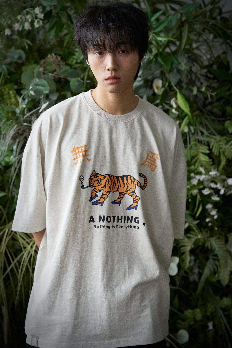 MU-WI PRT. BOX 1/2 TEE (Oatmeal)