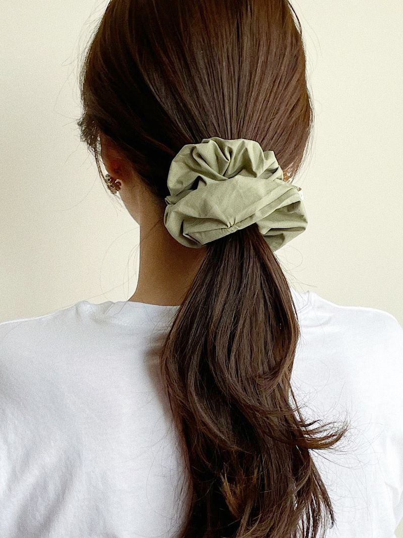 oar（オーエーアール）の「oar Vintage Shirt Scrunchie  [Olive]（Hair Accessories）」