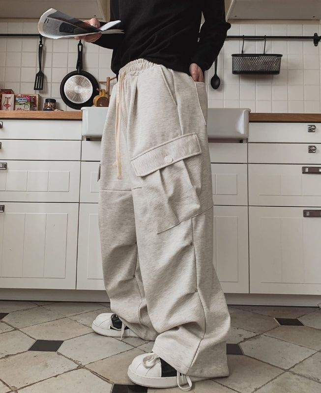 Looper Rivet Cargo Sweatpants