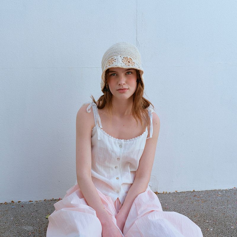 HANDMADE FLOWERS BUCKET HAT