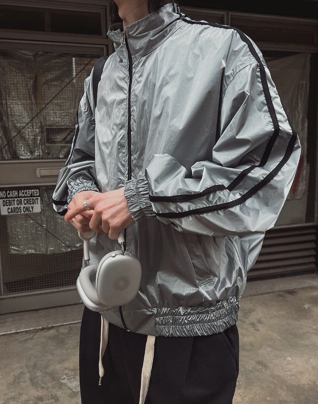Growing taping track jacket