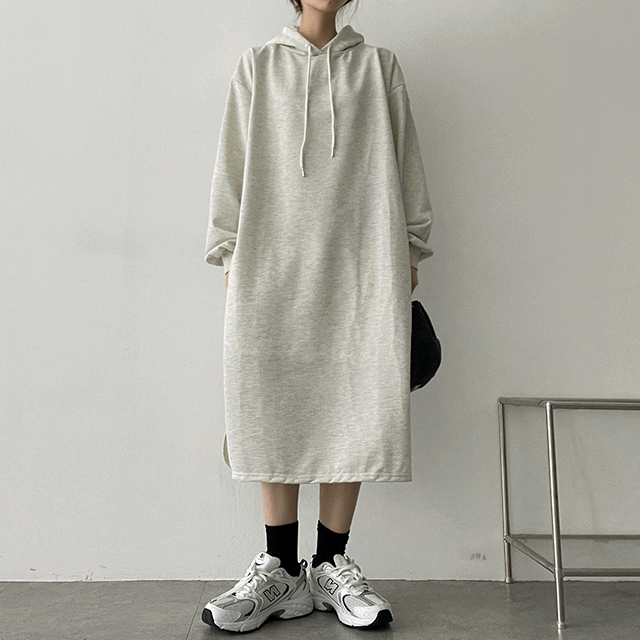 hijjoo（ハイチュー）の「Bottom slit hooded dress（Dresses）」