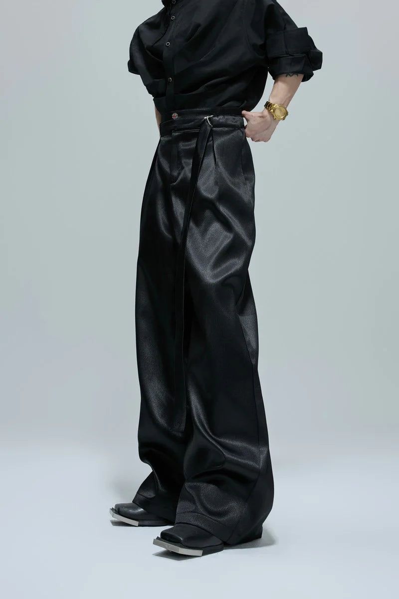 Argue Cultureの「Glossy Cinched Waist Trousers(Pants)」