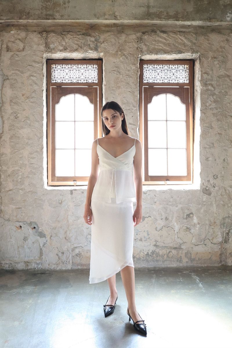 Lisha wrap sleeveless (white)
