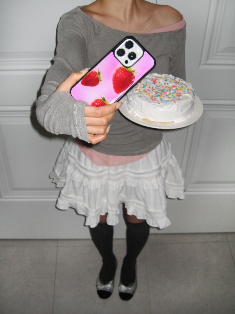 【マグセーフケース】 Strawberry Topping Case