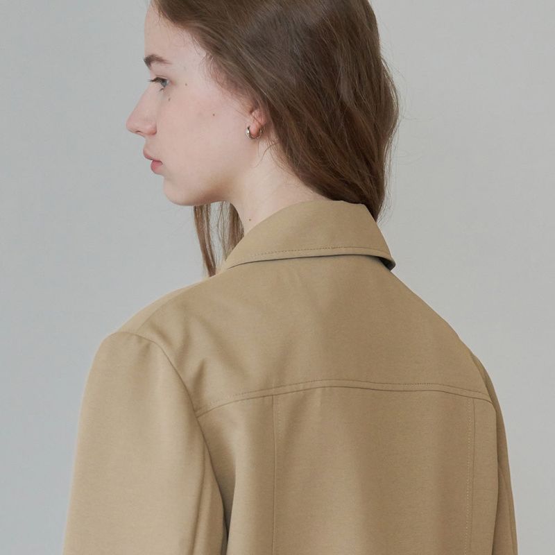 Light one button jacket