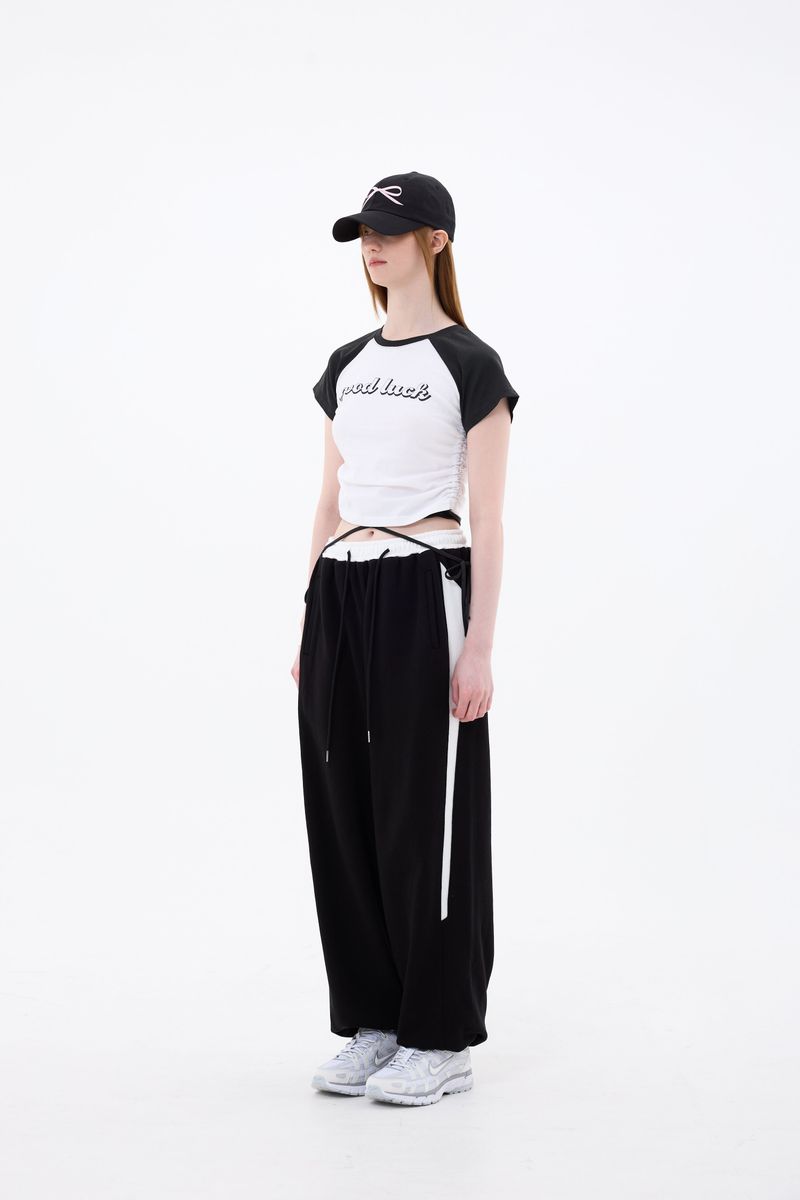 GOOD LUCK LOGO T-SHIRT / CHARCOAL