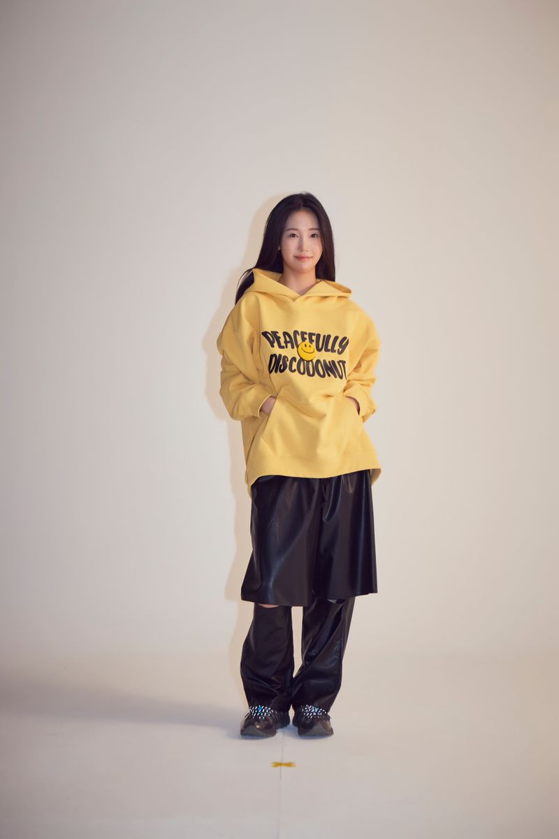 peaceful smile hoodie_yl