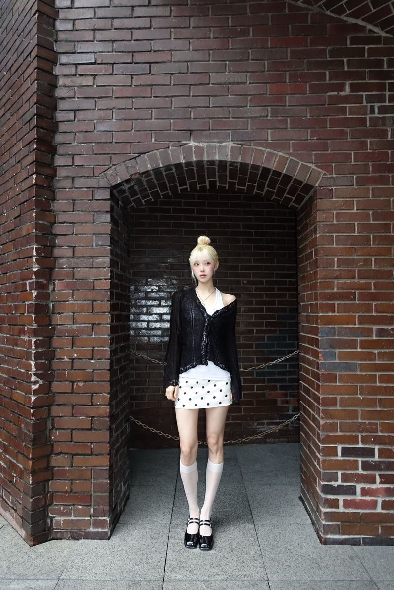 dot mini skirt