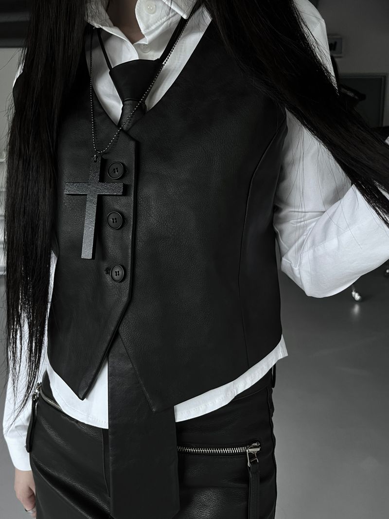 matte chic leather vest