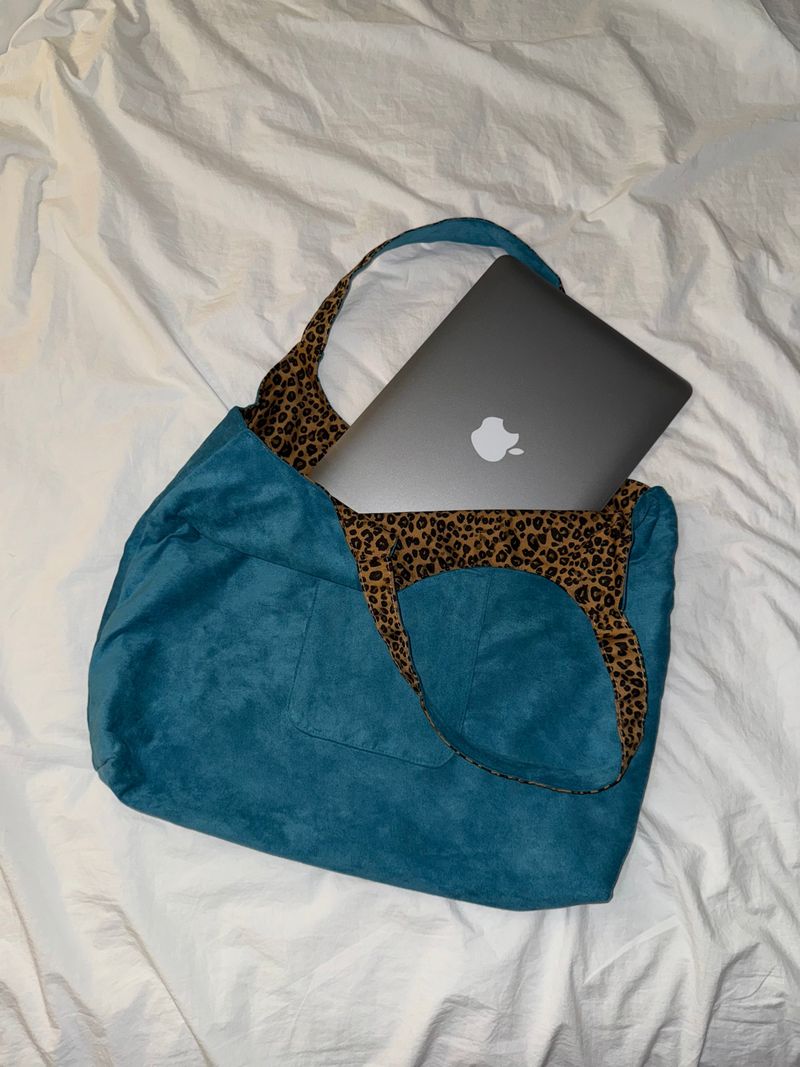 cobaltiny suede bag (Teal blue)