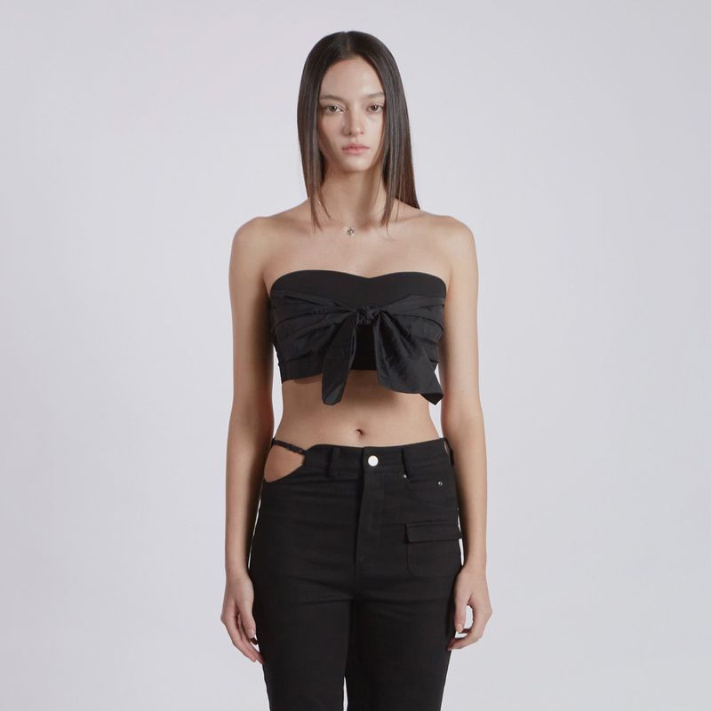 JINJUSE(ジンジュユーズ)の「LAYERED KNOT TOP(BLACK)(Tops)」