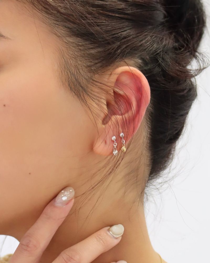 moi moi(モイモイ)の「Love mini drop earrings(Accessories)」