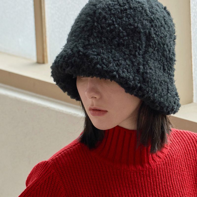 VA Square Longlabel Fleece Tulip Hat / Black