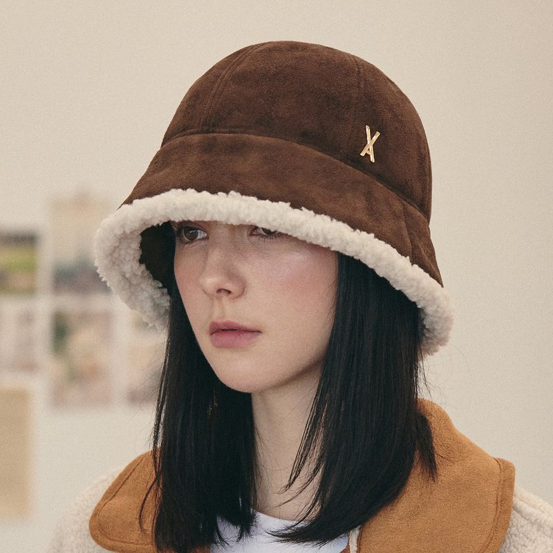 VARZAR(バザール)の「VA Stud Mustang Bucket Hat / Brown(Hats)」