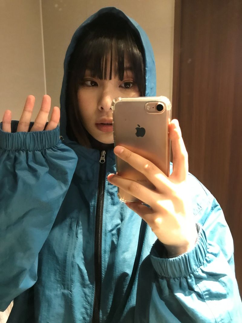 Layer hood jumper 