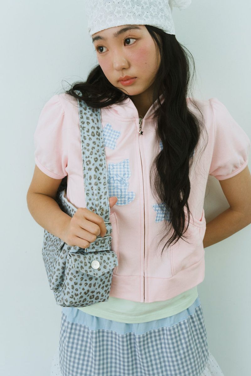 SHAKIRI（シャキリ）の「PURRING CHECK PATCH HOODIE （Tops）」