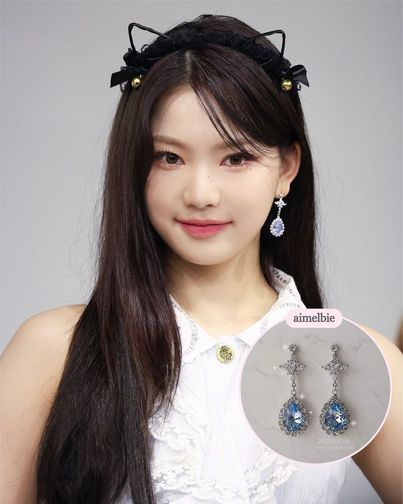 Romantic Queen Earring - Light Sapphire