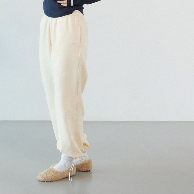 adit（アディット）の「ラインジョガーパンツ_バター（パンツ）」