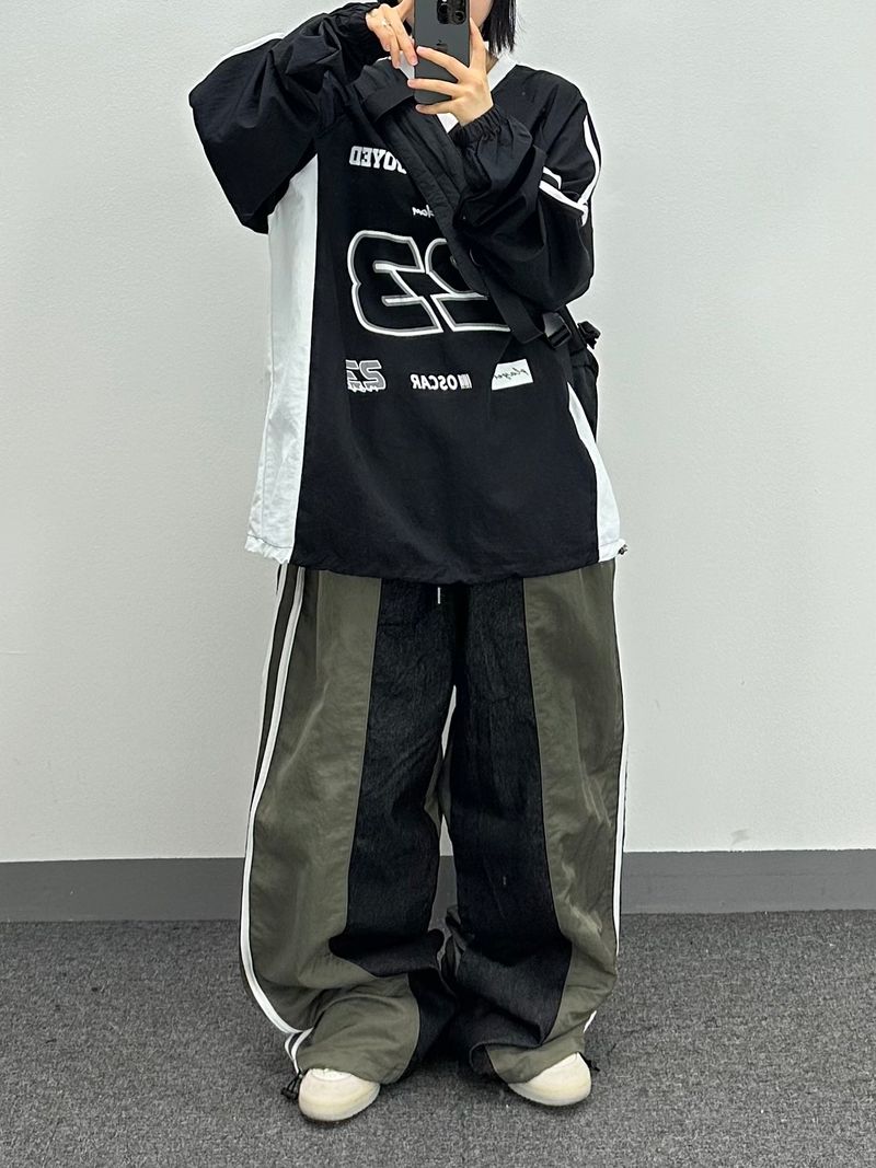 23 track wind sweatshirt