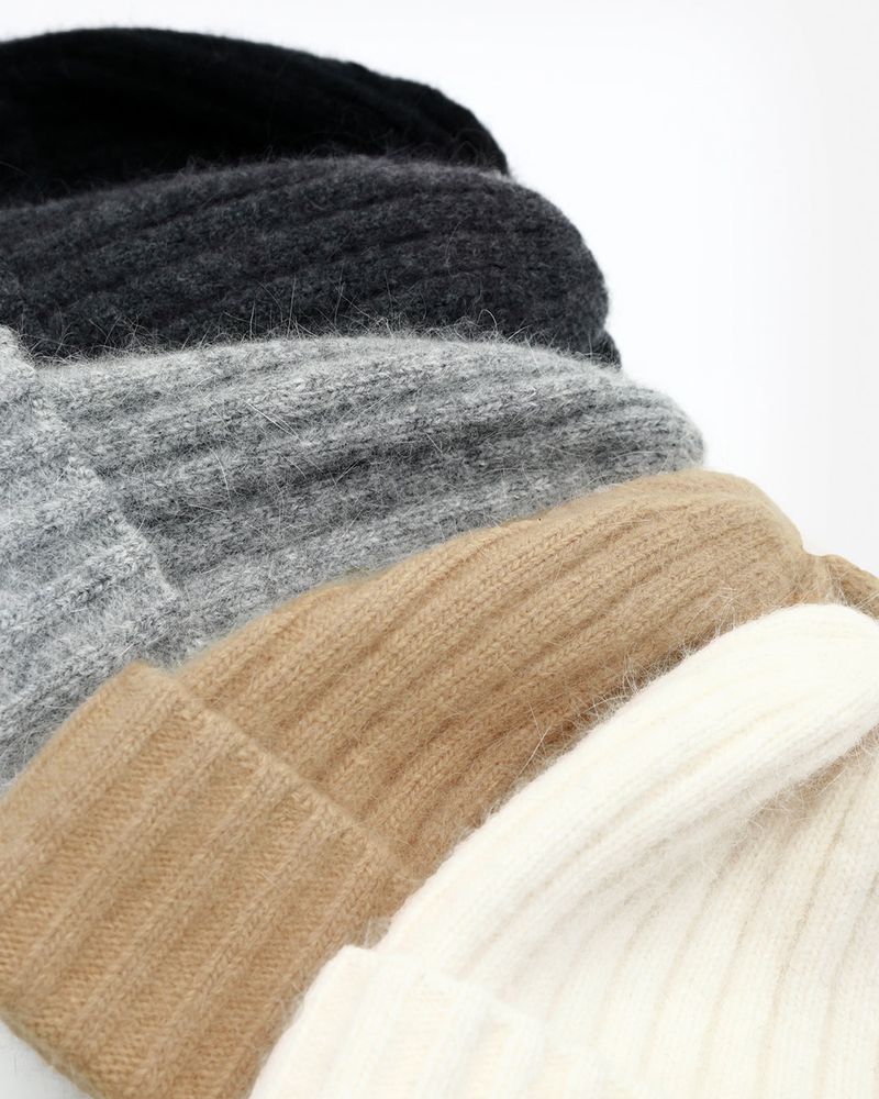 MAYBINS(メイビンス)の「Pinning Angora Short Beanie(Hats)」