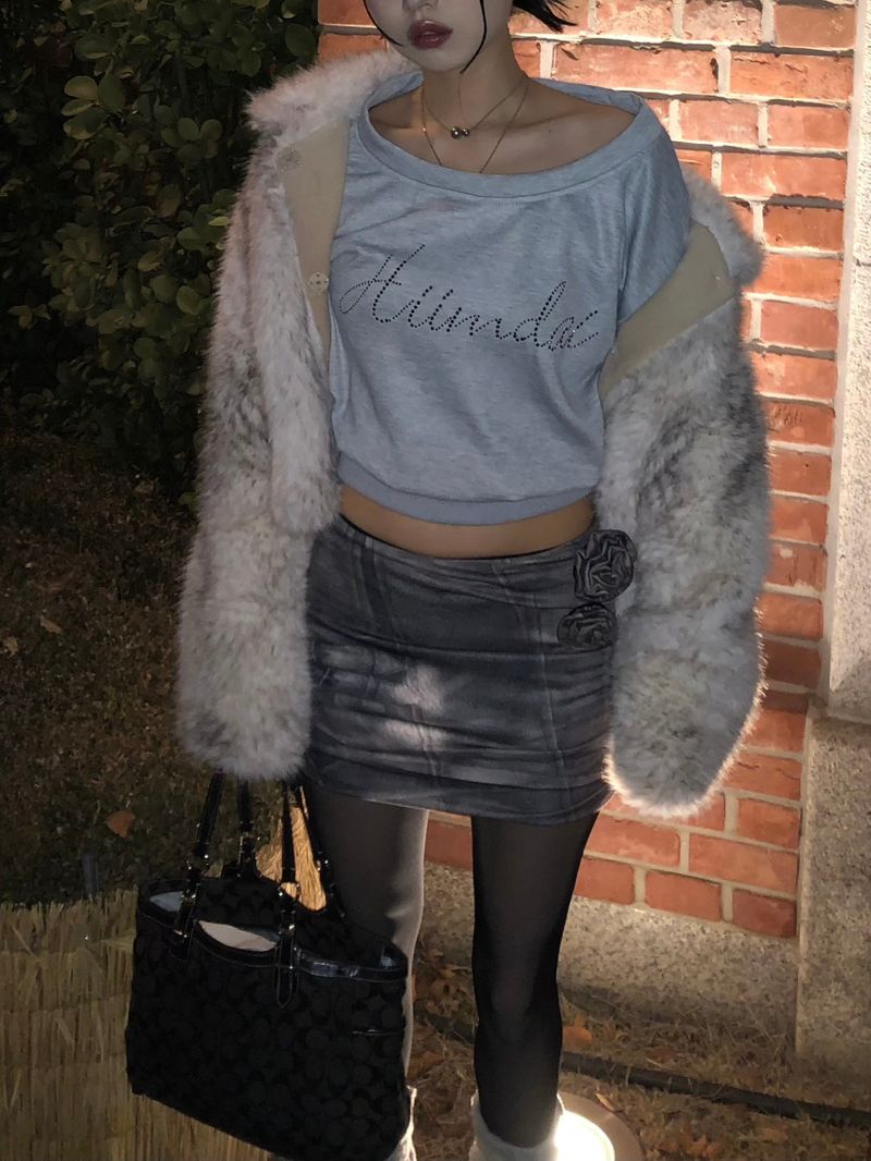 Gray Cubic Crop Sweatshirt